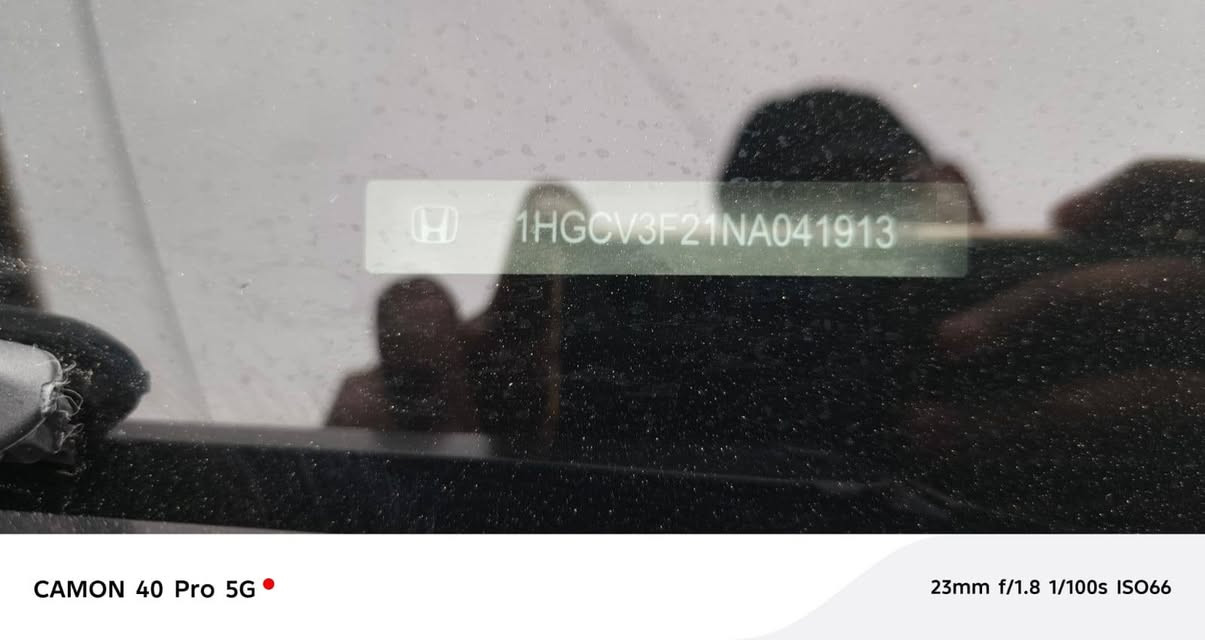 للبيع هوندا اكود موديل ٢٢ رقم بغداد الصور مع الحادث مكانه ديوانية ناحية الصلاحيه السعر ١٦٠ وبيه مجال باقي التفاصيل اتصل وتدلل ***********
