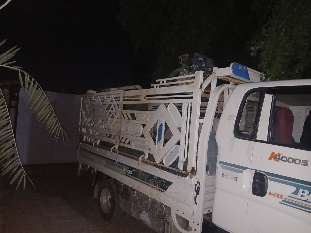 محجر کیه فحل  بی خیاسات قلیله مكان العماره  السعر 150 الف  ***********
***********
