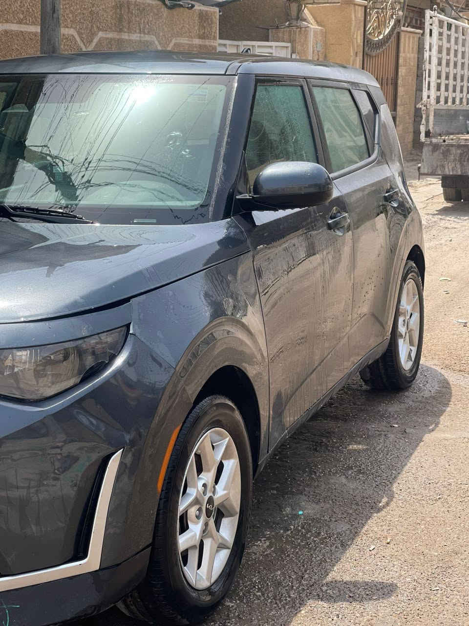 يالله
السلام عليكم 

لبيع كيا صول موديل 2023

رقم بغداد دولي 

موصفات

 فول تحكم ستيرن 

رادار امامي 

رادار خلفي

رادار جانبي

نقاط عمياء

تحديد مسار

وضعيات قياده 2(NORMAL,SPORT)

دشبول دجتل 

توقف ذاتي

كامره خلفيه دواره

ويل گب

محرك 2000 دوش 💪🏻💪🏻

شواصي كير محرك السياره كلها كفاله

حادثها دعاميات امريكا 
بيها ضربه بل بيبان بل عراق 👍🏻

صور الحادث بلمنشور 👇🏻

السعر 160$

بغداد حي الجهاد

للستفسار:‭0770 811 1227
