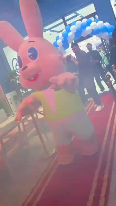 السلام عليكم 
دمى للايجار بااسعار مناسبه 
(حفلات روضات-عيدميلاد للاطفال يفرحهم-فتتاحيات موجود كلشي يخص الافتتاحيات (ستيج قوس نفاخ دي جي )موبس دمى اي مناسبه موجود ايجار وبيع 
تواصل خاص او واتس ***********
