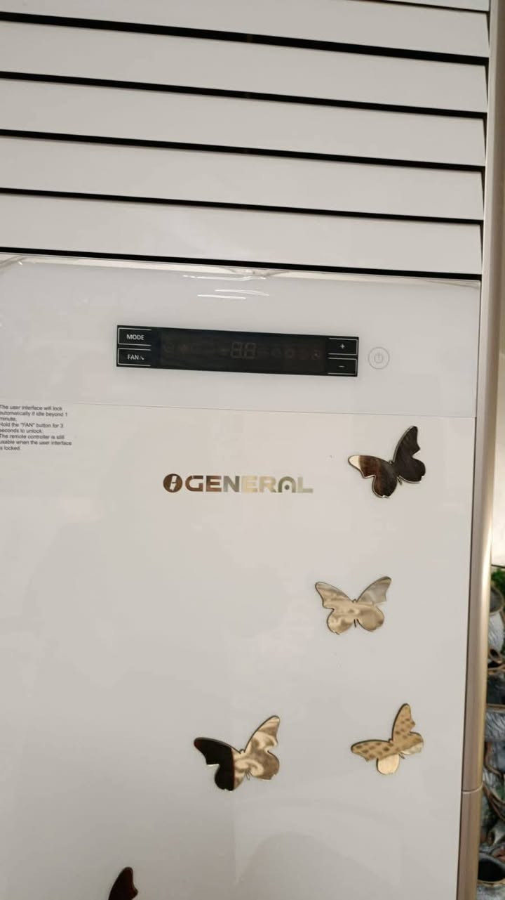 السلام عليكم سبالت جديده انتاج 2025.
سبلت كنتوري 3 طن بسعر 400الف فقط 
سبلت جداري 2طن بسعر 300الف فقط لتواصل الاتصال عل رقم ***********
