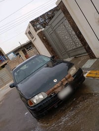 السيارة معروضة للبيع بحالة جيدة بشكل عام، اللون أسود وتأتي مع بعض العل...