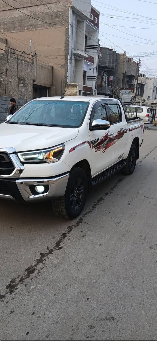 بيكم فور ويل ساز موديل 2022 رقم بغداد الدولي ماشيه 120 الف فول بصمه كشنات  تبريد جكات بنيد شاحن واير ليس مري شفط تخم تاير السونار داخل المنشور السعر 303 المكان بغداد مشتل ***********
