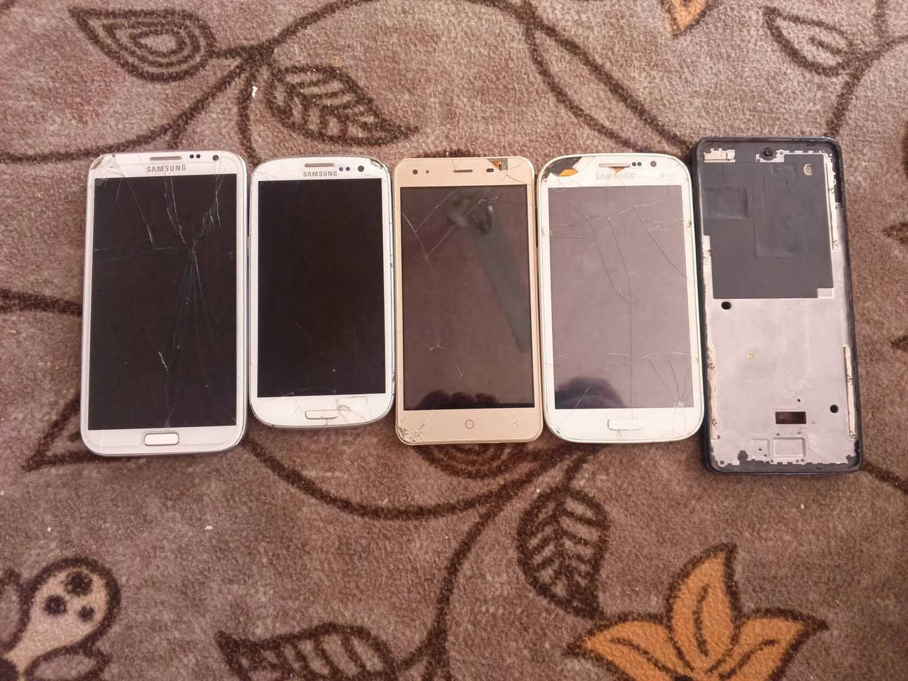 اجهزه فحم كدامك مادري شنو بيه مابيهن بطاريه مكاني الناصريه حي التضحية ماعندي توصيل السعر ((50اخذهن بل عافيه))


**إذا كنت صاحب هذا الإعلان وتريد حذفه لأي سبب، رجاءا أرسل رسالة إلى الدعم الفني**