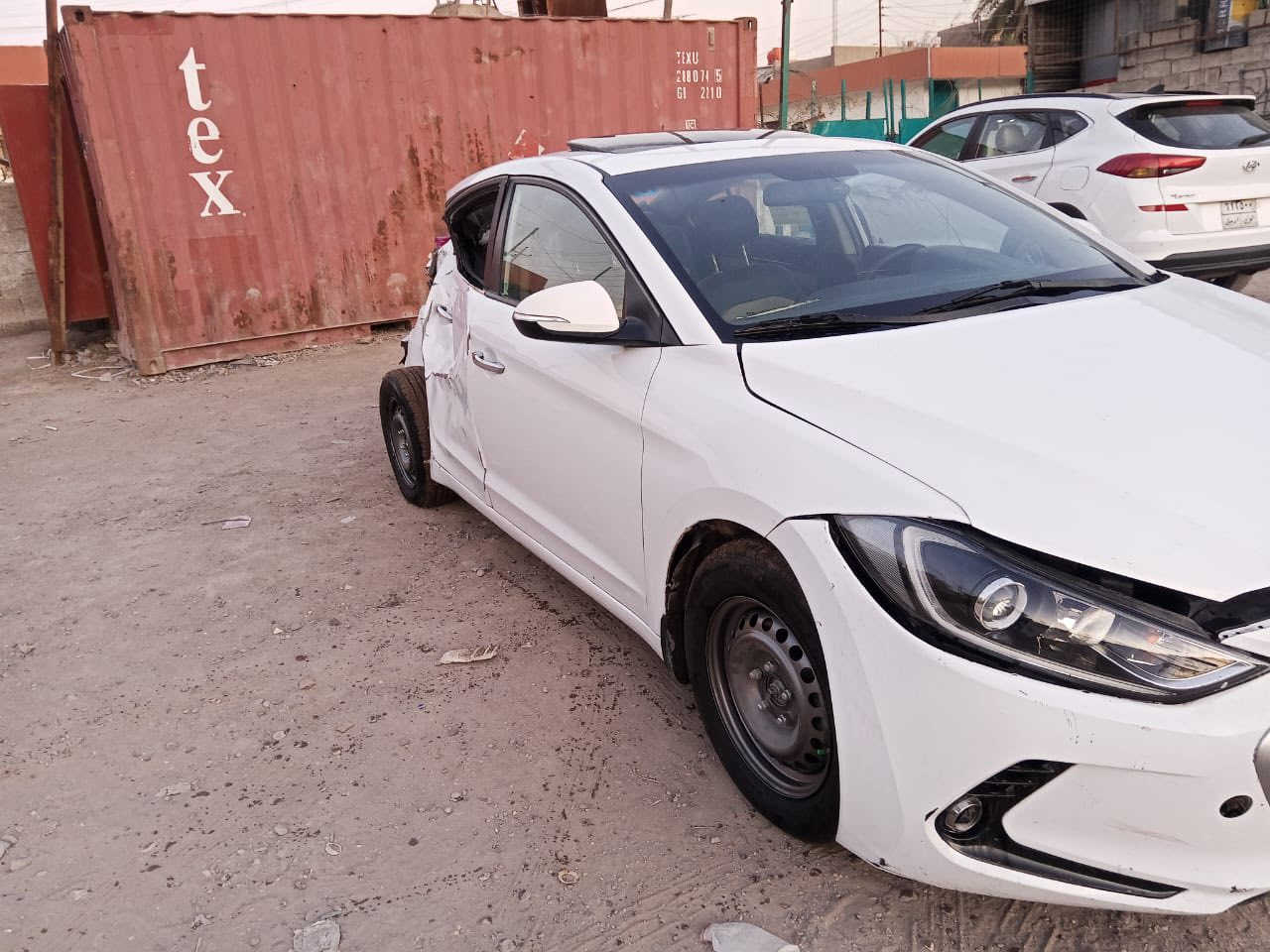 السلام عليكم
الالنترا خليجي 2018 فول مواصفات عدا البصمه
بيهه حادث ابيعهه عل حادثهه
مكينه 2000دوش كير خير من الله لغود مكفوله
بيهه ظربه بشاصي الجهه اليسرى بجم  ***********
