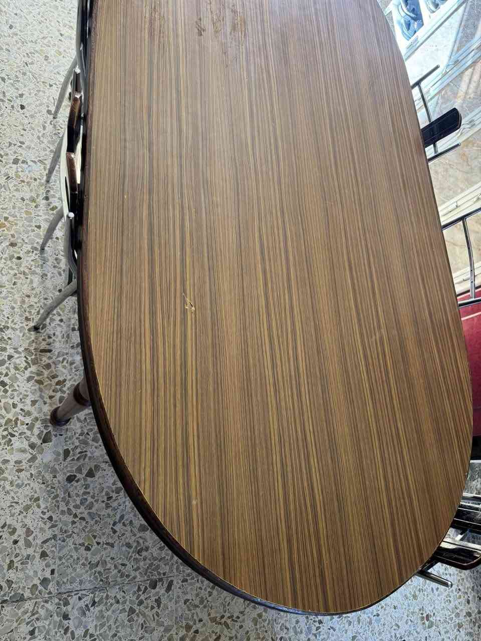 السلام عليكم ميز طعام للبيع قيم واخذ بما يرضي الله وهذ رقمي ***********
