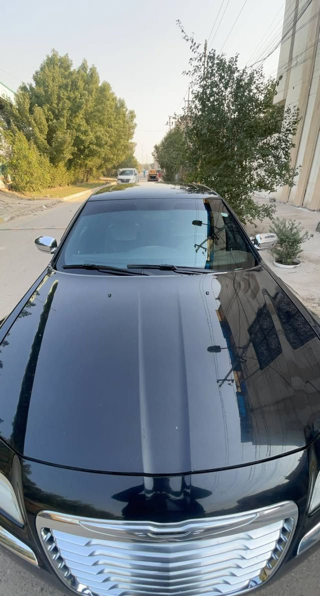 السلام عليكم
للبيع كلايسلر c300

موديل ٢٠١٤ 

رقم اربيل 

داخل كله اسود 

كشنات جلد 

گير طيارة ( نظام اقتصادي وسبورت ) 

ويل ٢٠ 

شاشة كبيرة 

بانوراما السقف 

وارد كندي 

ماشية ٢٨٥  كيلو متر

 تحويل مباشر  

بدون حادث بدون صبغ بيه طخه بل جاملغ بسيطة ممصلحه بعده
ملاحضه السيارة مال بيت ممشتغله بخط جديدة جدأ
مكاني اعظمية
اي استفسار  
***********
