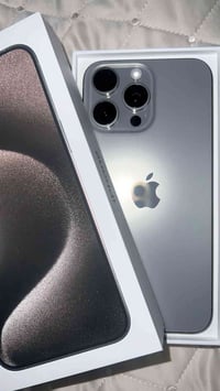 آيفون ١٥ برو ماكس • ٢٥٦ • نجف