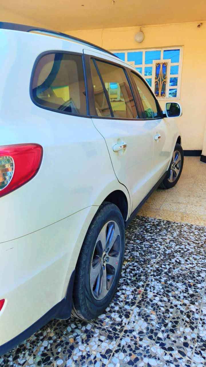 السلام عليكم للبيع 2012سلندر فول مواصفات سياره مكفوله للاستفسار *********** بغداد الشعله
