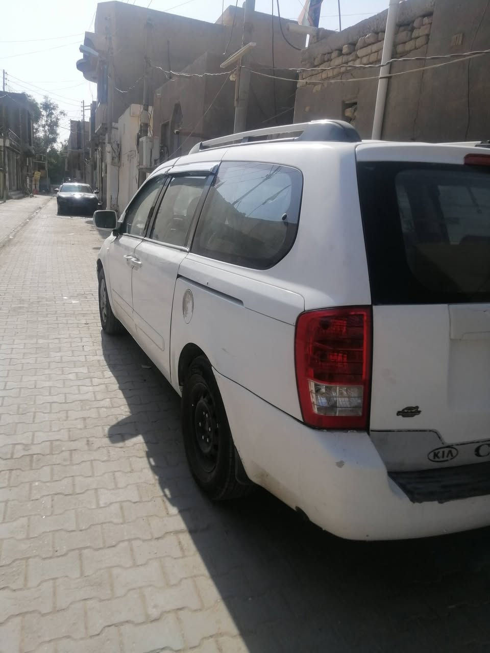 السلام عليكم كرنفال للبيع ٢٠٠٨ تكسي مطار أجره مثنى مابيهه ضرر مكينه جديده صر شهرين من شديته والدوشمه ول ارضيه هم جديده و منضومت التبريد هم جديده وبيهه منضومت غاز السعر ١٢٧ وبيهه مجال للشراي بيخر اويدلل عنوني الرميثه هذه رقمي ***********
