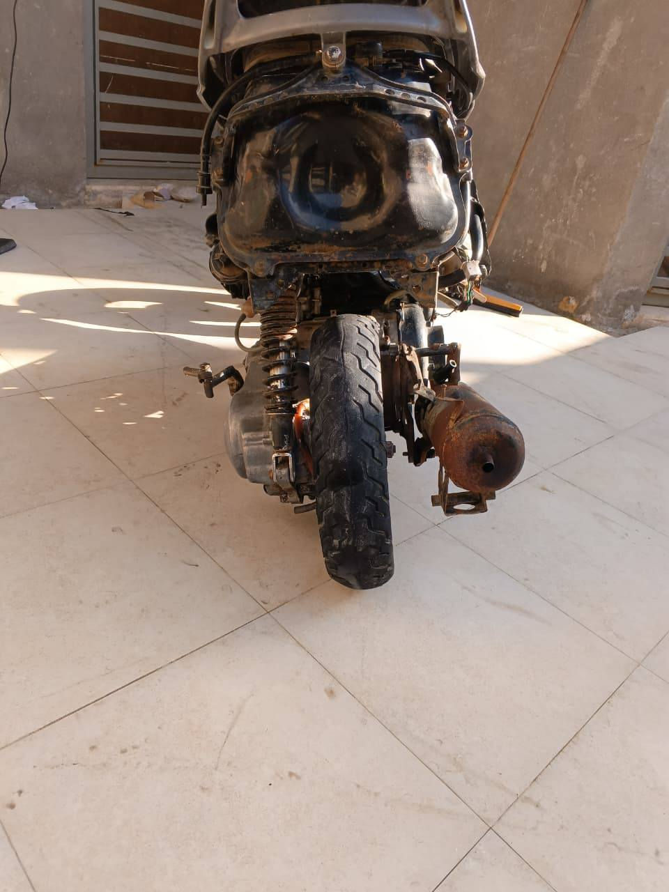 سلام عليكم دراجه فراشه للبيع دراجه شغاله بس بيها خيط تبخير الستفسار اتصل بـ رقم ***********
