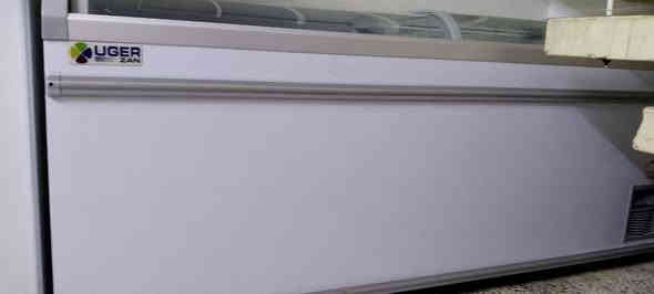 مجمدة بطحية شركة الزان  حيل نظيفة مستخدمه شي قليل 
بمليون وربع ***********
