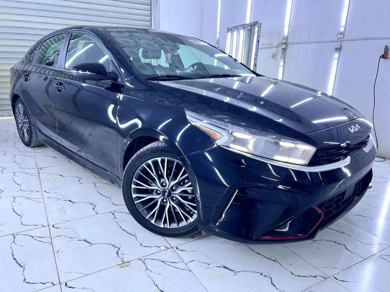 سلام عليكم
فورتي وارد امريكي موديل 24 

فول مواصفات واحد عله واحد 

جيتي لين 

محرك 2000 دوش 

ماشيه 50 ألف 

بدون رقم تترقم جميع المحفظات 

حادث موضح بل منشور بيهه دعاميه خلفيه فقط 

بدون ارباك السونار بل منشور 

السعر 152 وبيهه مجال 

الستفسار ***********

الستفسار ***********

مكان السياره جديدة الشط قرب مرور الحسينيه
