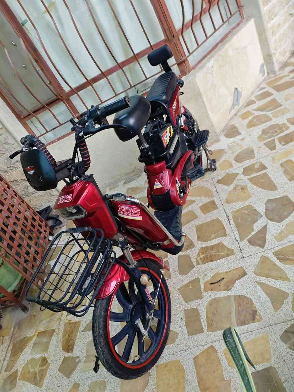 مطور جديد للبيع الباتريات دبل كبار  فقط الملف تعبان شويه 1500 الملف العقل جديد حجم 20 السعر 350 وبي مجال للشراي مكني حي الفلاح  للاستفسار ***********
