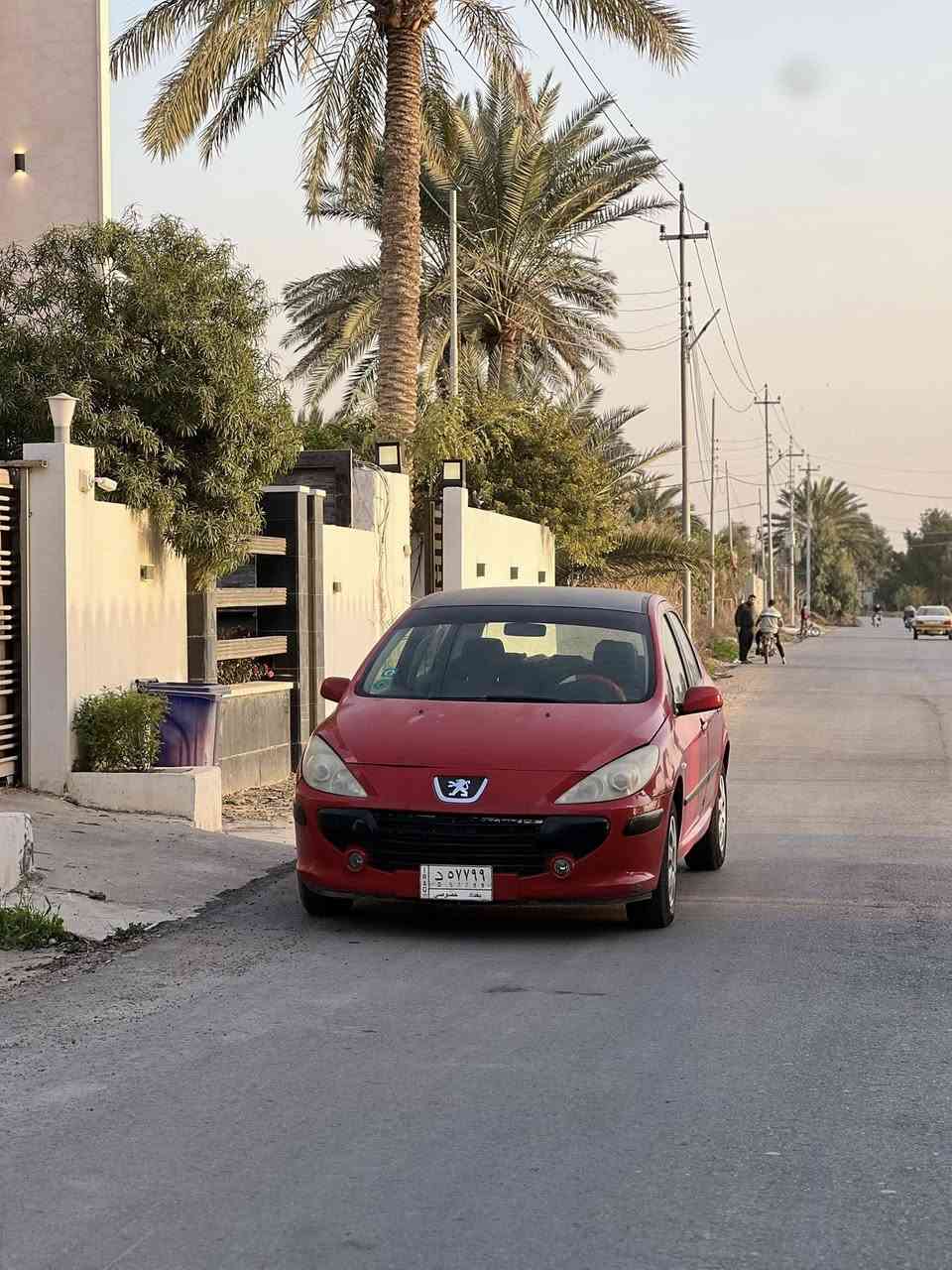 السلام عليكم بيجو 307 للبيع
بيجو 307 للبيع جاهزة كاملة من كلشي بدون اي نقص 

بيها صبغ فقط باب خلف السايق 

كير مكينة كفالة 

تبريد كمبريسر جديد كامل وجاهز 

رقم بغداد 

***********
