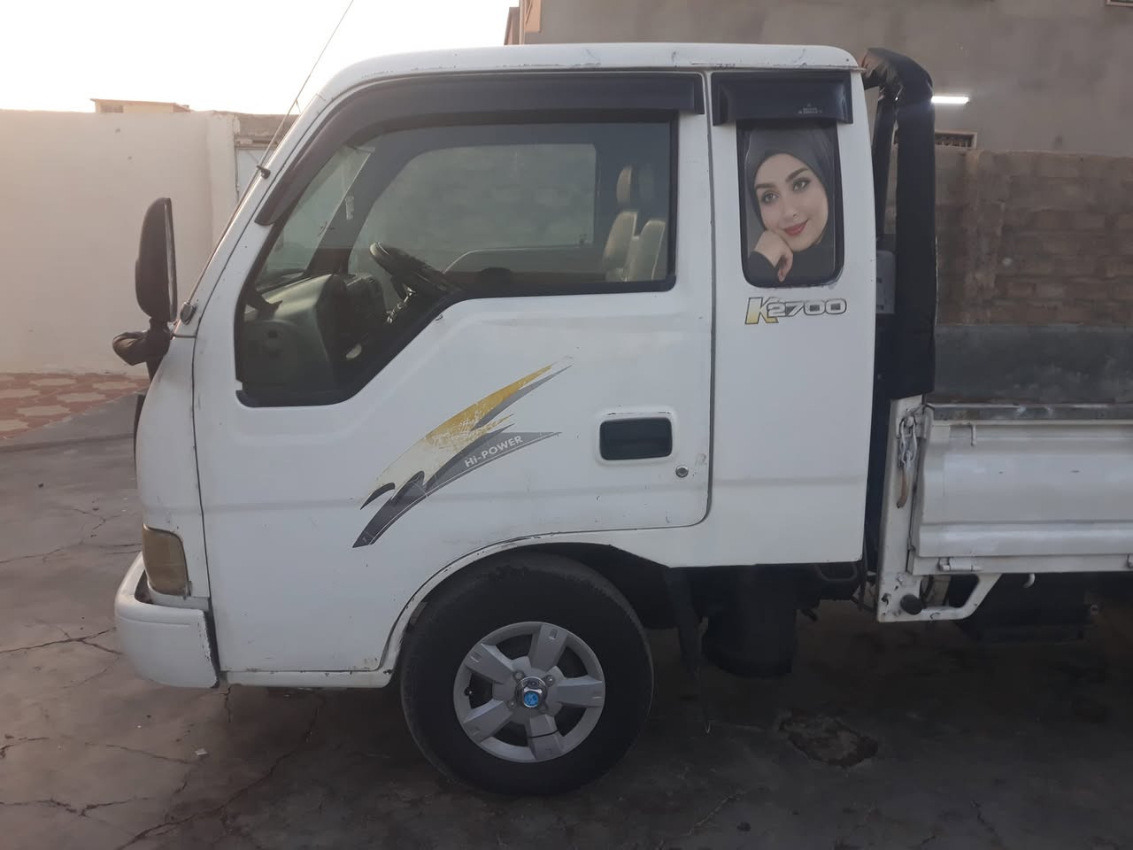 السلام عليكم كيا فونتيره امسجل صلاح الدين رقم انكليزي سنوه ٢٩ السيارة بسمي اتريد وكالة اتريد تحويل سنوه مشروع وطني كير محرك اكسن شرط سدر جديد مشيط استيرن جديد طخم تواير جديد كهرباء كله شقاله السيارة محرك بزون ما مفتوح مكان السيارة الشرقاط قريه شكرآ البيع نقد مراوس ماراوس السعر ٥٦ وبيه مجال رقم الهاتف ***********
