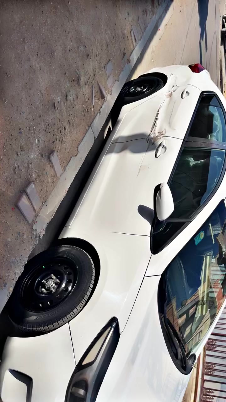 اقره المنشور قبل لا تتصل
بيع مباشر مستعجل 
كيا فورتي 2017 وارد امريكي كلين 
محرك 2000 دوش كير اي تي 
شاشة كار بلي + تحكم ستيرن 
حادثها بالعراق بابين السايق والخلفي وجاملغ خلفي صبغ فقط بدون دواخل والجهه الثاني مال السكن بابين وجاملغ خلفي صبغ فقط بدون دواخل بدون ايرباك بدون شواصي مكفوله عدا الصبغ بجم كبس من امريكا تبريد بلادي صدر جديد باتري جديد سيارة جديدة حيل تجي وتشوف بعينك مستعجل سعرها
تريد تحويل تريد وكاله حاضر اني  
105 للشراي غير متواجد عالفيس اتصل وتامر امر ***********
