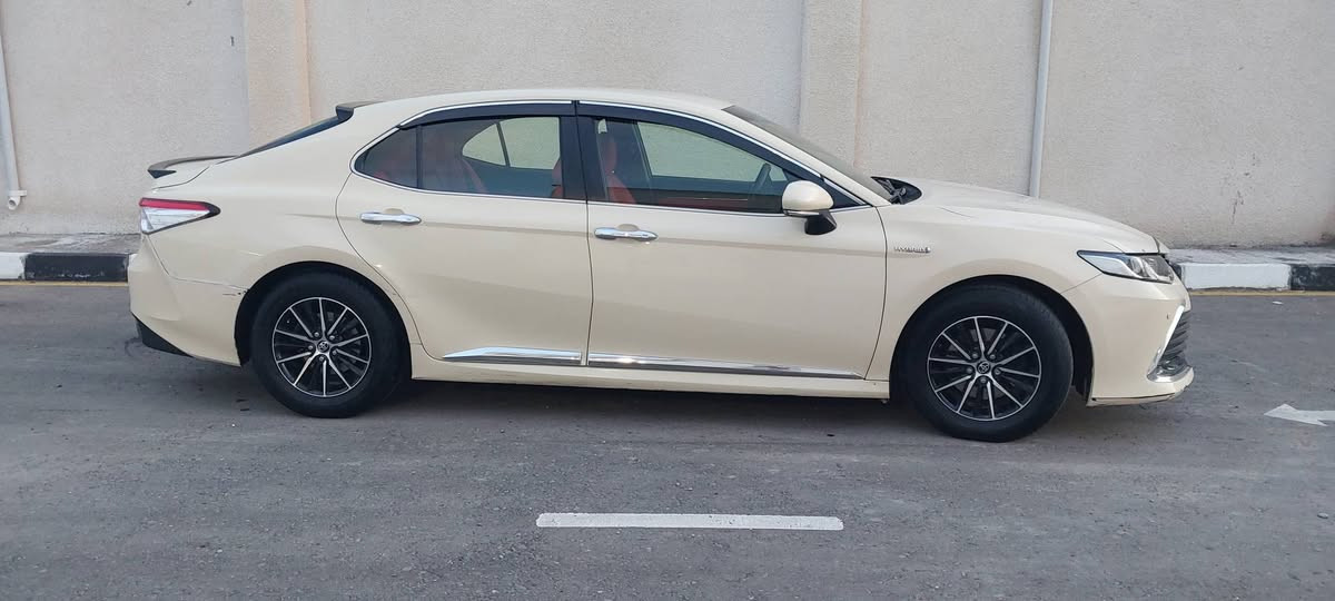 🚗 تويوتا كامري 2020
📌 مسجّلة 2022 – تكسي دبي سابقاً
🎨 لون بيج راقي
🛣 ماشية 113,000 كم حقيقي
✅ السيارة نظيفة كلش
✅️حساس ظغط الاطارات 
✅ ما بيها أي عطل أو إشعار بلشاشه 
✅ صبغ خفيف بس علمود إزالة الملصقات مال تكسي 
⚙ المكينة + التبريد + البطارية ميّة بالميّة
🔁 كير أوتو
🚗  مري أوتو 
🎮 أوضاع القيادة:
إيكو – سبورت – منوال
🪟 4 جام أوتو (دوسة وحدة ينزل ويصعد للنهاية)
✨ هاند بريك بصمة
✨ أوتو هولد
✨ بروجكترات عدسة (قيمتها 150$)
✨ داخلية حمرة
✨ رقم بغداد خصوص
📍 المكان: الكاظمية
💰 السعر: 1️⃣4️⃣8️⃣
📞 للتواصل: 0️⃣7️⃣8️⃣8️⃣7️⃣7️⃣0️⃣0️⃣0️⃣7️⃣8️⃣
*********** بغداد, العراق
