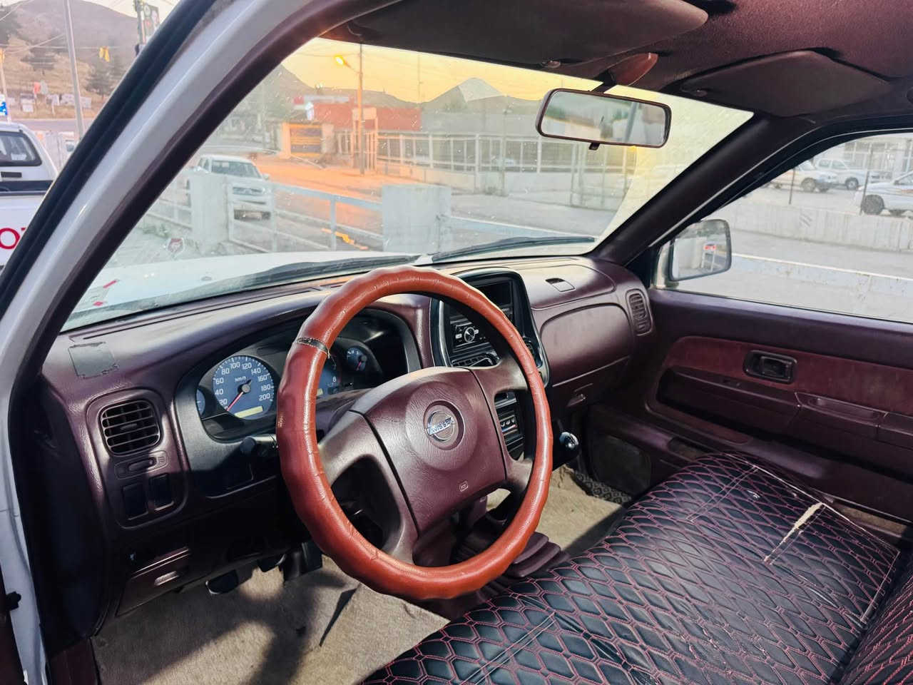 Nissan 2008گیرو مکینە بە شەرت سەنەوی نویە بئ سبوخە مسروفی نیە سحر 100$شوین تەق تەق 
***********
*********** كويسينجاك, أربيل
