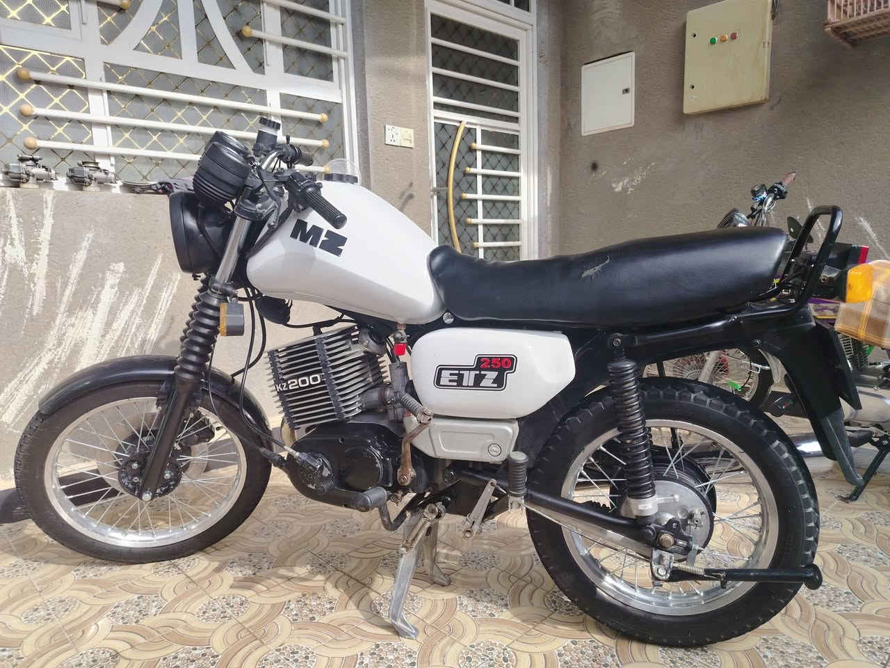 سلام عليكم دراجه 88للبيع
***********
