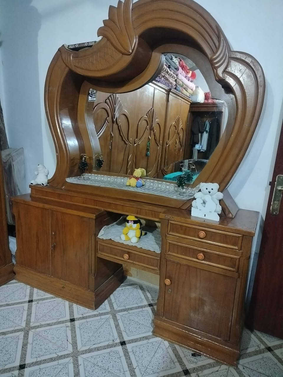 غرفه تسكام نجاره درجه اولى صاج سعر 500 بيع مستعجل مكان البوحداري
~~~~~~~~
وياكم مندوبه وهذا مصدر رزقي
العنده اثاث للبيع يدزه خاص ابيعه نفس اليوم


**إذا كنت صاحب هذا الإعلان وتريد حذفه لأي سبب، رجاءا أرسل رسالة إلى الدعم الفني**