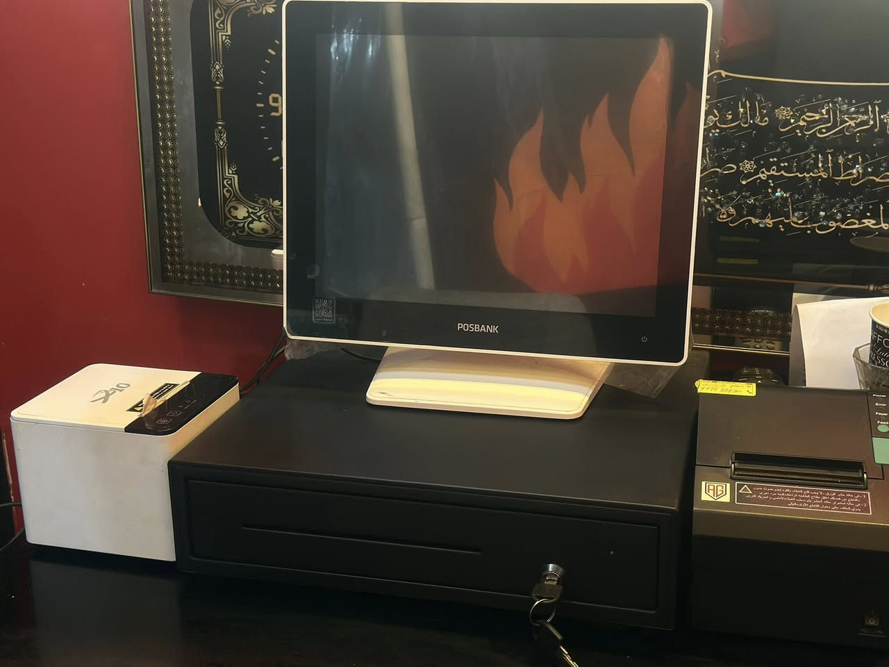 السلام عليكم كاشير شاشة  posbank + طابعه عدد ٢ 
+ كارتونه ورق طابعه كامله + نضام Axis Baghdad نضام مرتب وتحويل مباشر لمشروعك اذا كان مطعم او اسواق او اي شي وبس سعر النضام ٥٠٠ الف سعر الكاشير مع النضام مع الطابعات ٨٥٠ الف التواصل على هذا الرقم      ملاحظه جهاز جديد مستعمل سبوع فقط***********
