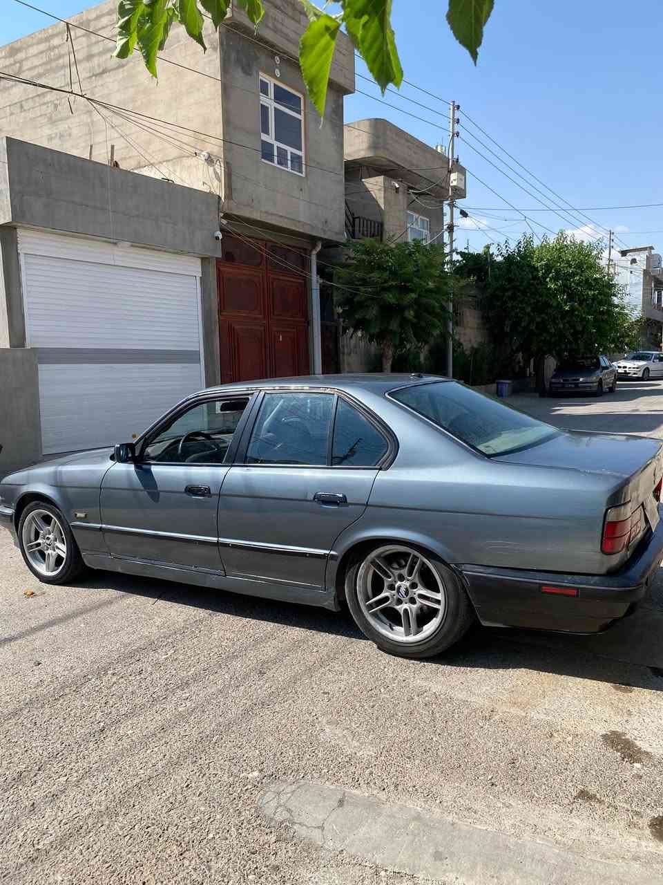 سەرەتا بەناوی خوا بیئیم ۱۹۹۳ : 520 گێر حادی ۲ جام کارەبا پێشو دوا کەپس ناو دەری لۆکە دوکەڵو سەرفی نیە سەیارەکە مالی دۆستە سحری ۱۸ وەرەقەو مەجال 
***********
