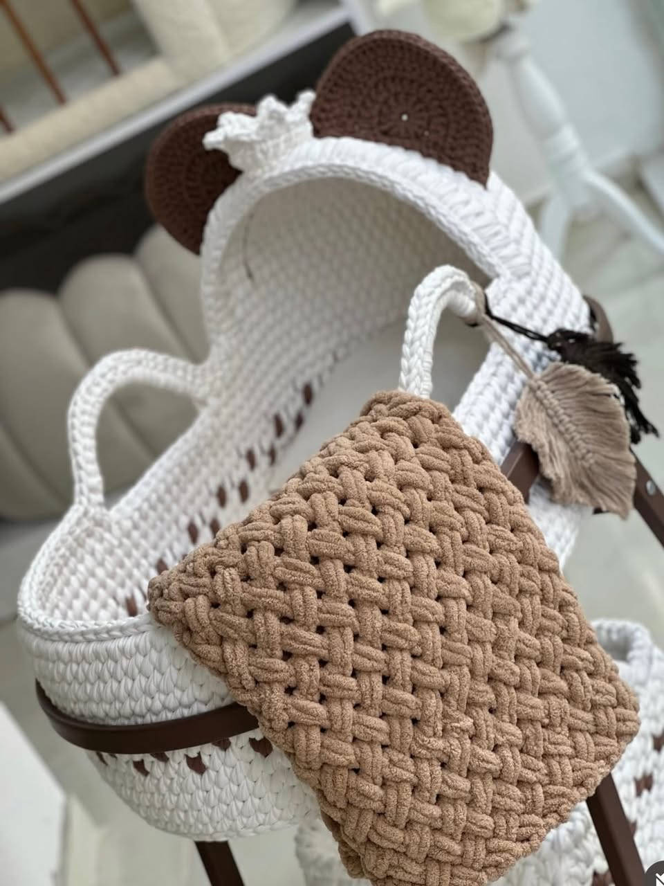 مهد كريكوت اطفال 👩🏻‍🦳 حياكه يدويه مصنوع  من خيوط الكليم 😌 متوفر بعده موديلات  حياكه حسب الطلب (بيع جمله + مفرد) التوصيل لجميع محافظات العراق 🚗#للحجز_او_الاستفسار_مراسلتنا_دايركت📩  #كربلاء


**إذا كنت صاحب هذا الإعلان وتريد حذفه لأي سبب، رجاءا أرسل رسالة إلى الدعم الفني**