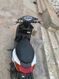 سكنس نثية • ١١٠ • نواقص خفيفة