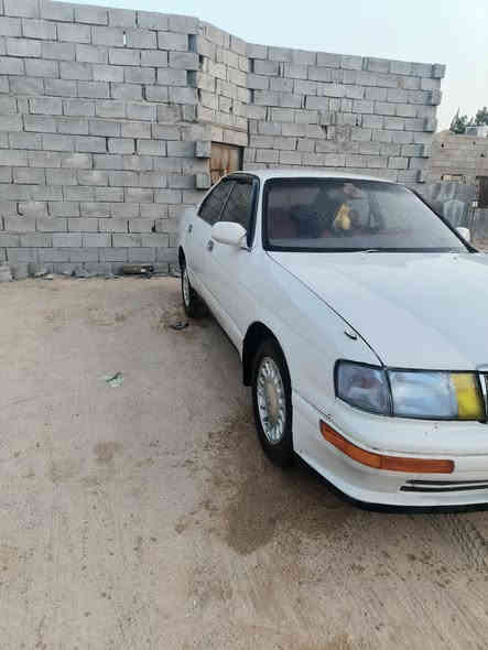 السلام عليكم سيارة بطة متصل للبيع موديل 93 مكينة وكير ثنين ونص  جديد مكفولة كص ونقل وضربة قوية حدادة طخم تاير جديد كهربائيات شغاله  رقم ذي قار /أ/ تحويل مباشر السعر 38 وبيها مجال للشراي مكان السيارة البصرة سفوان رقم صاحب السيارة ***********
