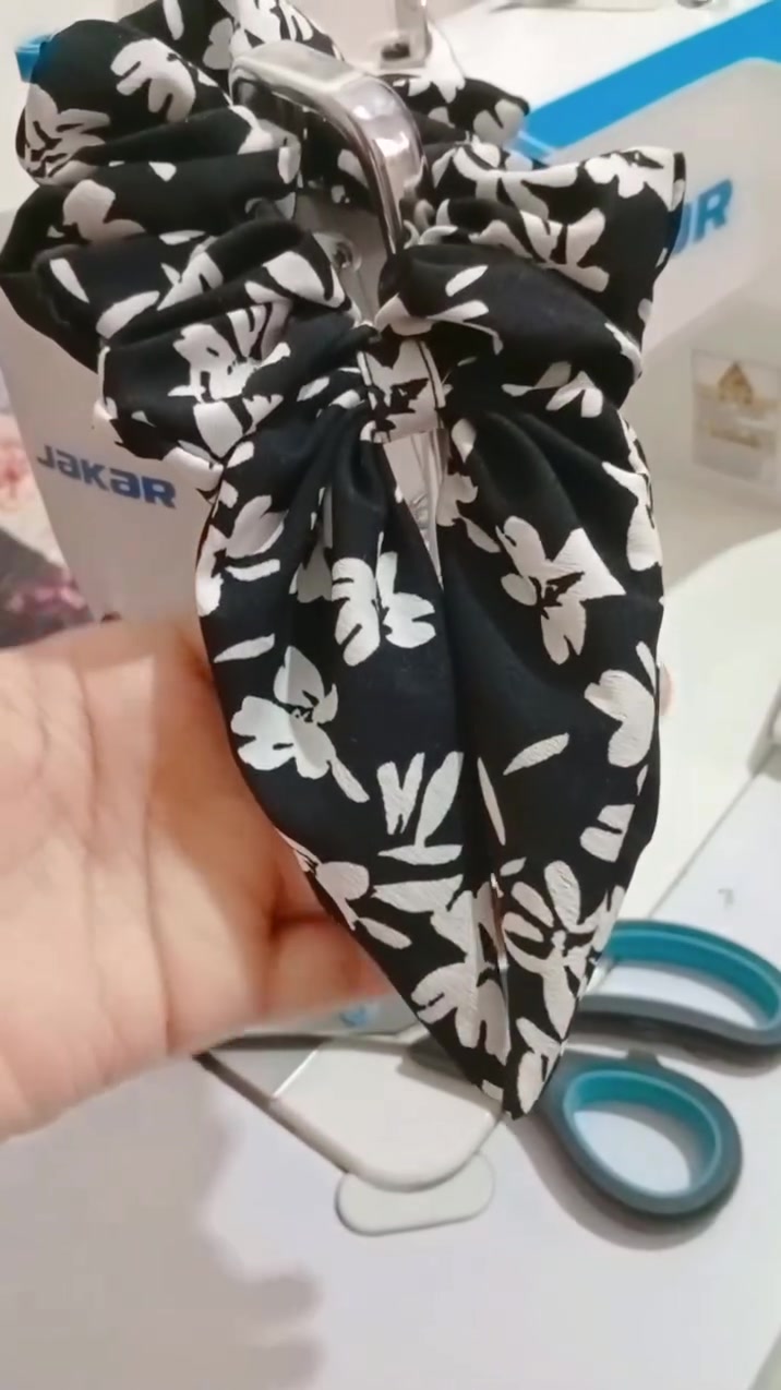 مجود البنات بي الوان كتيرة 
أو ايلا لقيت عليها إقبال من عندكم غادي نوجدها بي عداد كبير


**إذا كنت صاحب هذا الإعلان وتريد حذفه لأي سبب، رجاءا أرسل رسالة إلى الدعم الفني**
