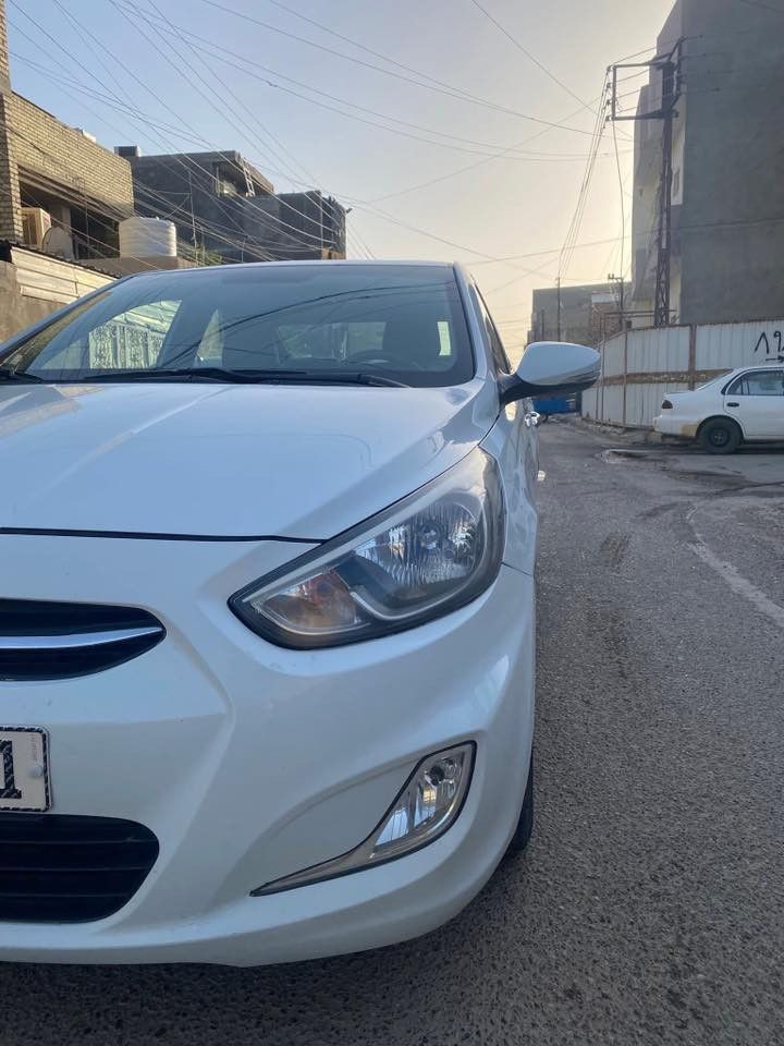 اكسنت للبيع
2016
محرك ١٦٠٠
السعر ١١٣
السنور موجود ويه الصور 
العنوان بغداد البياع 
***********
