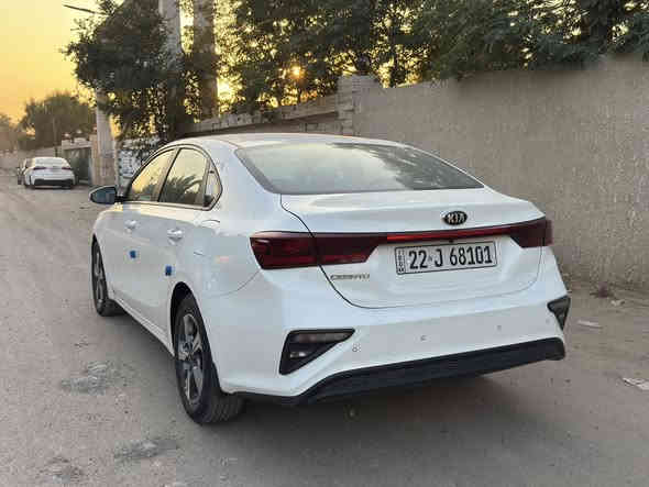 سلام عليكم كيا سيراتو موديل 2021 رقم اربيل بسم عربي تحويل مباشر سياره نضيفه جدآ محرك ١٦٠٠ دوش بيها نص جاملغ امامي صبغ  فقط سعر ١٤٨ مكاني بغداد الشرطه الرابعه هاتف ***********
