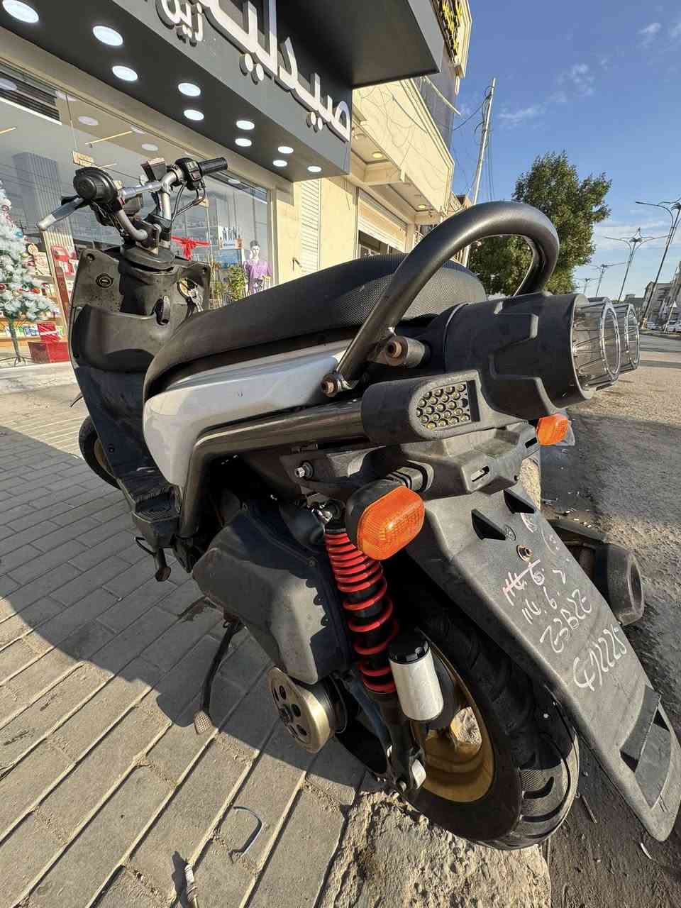 سلام عليكم سكنس جبلي رمبه صاله شهر من طاله من الرمبه   مزود بكاور وكلجات وبكلايت وستير رجملاغات ونوزل 10 فتحات  ماشيه 21 الف  رقم *********** المكان البصره مركز البصره
