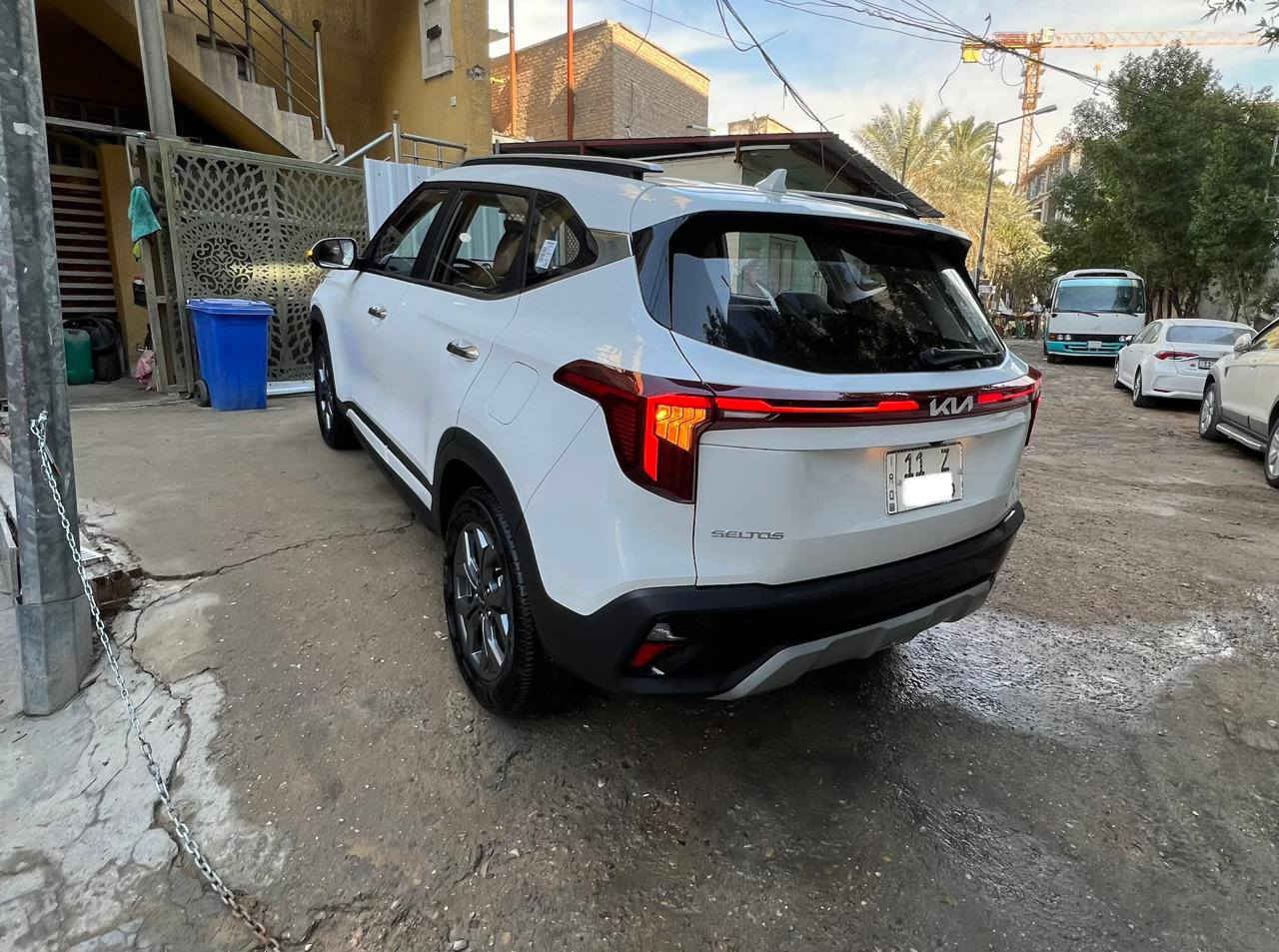 السلام عليكم 
كيا سيلتوس 2025 خليجي ابيض صدفي فوول مواصفات 1/1 اخت الزيرو
رقم بغداد الجديد ( انكليزي ) بأسمي 
ماشية 5 KM فقط
محرك 1500 دبل نوزل اقتصادي ونشط
بانوراما فتحة سقف
بصمة ابواب وتشغيل عدد 2 بصمات مع كتلوكاتها واوراق الشركة كاملة 
كشنات جلد
يدات ابواب نيكل ويل كم تيتانيوم
قطعتين تبريد
هاند بريك كهربائي + اوتو هولد
السبير والعدة مالتها مانازلات من الشركة
رادار مانع تصادم تحديد مسار
كير طيارة
تحكم ستيرن كامل جهتين 
شاشة كبيرة ديجتل متصلة مع كاميرا دوارة
تبريد شاشة
مرايات جانبية كهربائية مع اشارة بالمراية
فول سستم ايرباك عدد 10
اضاءة بالكامل LED زينون
حساس امامي خلفي جانبي
السيارة جديدة جداا وبحالة الزيروو
السعر 188 ورقة وبي مجال
مكاني بغداد المنصور / قرب مول المنصور
***********
