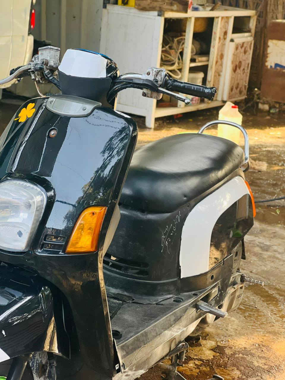 السلام عليكم دراجه بوليس كابريته..... للبيع دراجه نضيف ومكينه ناعمه الدراجه ما مفتوحه بلاد
السعر خاص
 ***********
