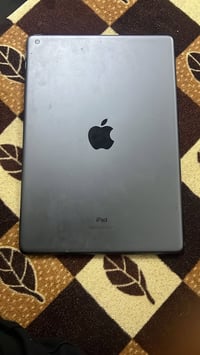 ايباد 9ذاكره 128شرط حسابه بطاريه 93 بعده جديد كارتونه ويه عيب فقط لمس ...