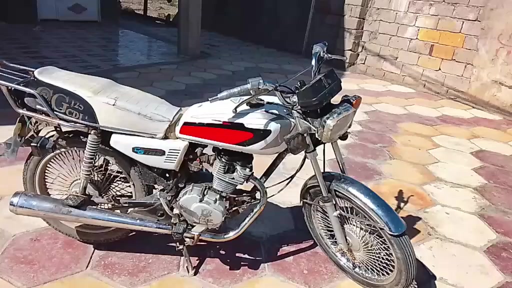 السلام عليكم دراجه تايكر لبيع أوراق أصولي موديل 2020المكان بابل قضاء القاسم
السعر 425وبيه مجال حك الجيه اتصل 
***********
