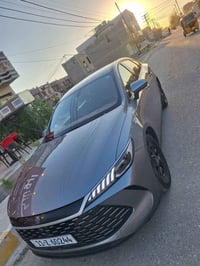 للبيع بي واي دي  كن بلس رصاصي مكفولة ب اسمي رقم بغداد مكانها ابو غريب ...