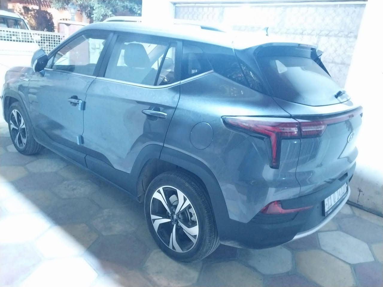 مرحبا
سياره جاك. Js4
موديل ٢٥
اللون اسود   حره.  باسمي
بدون حادث او تصليح
ماشيه 11000كم 
بغداد. زيونه.  ***********
