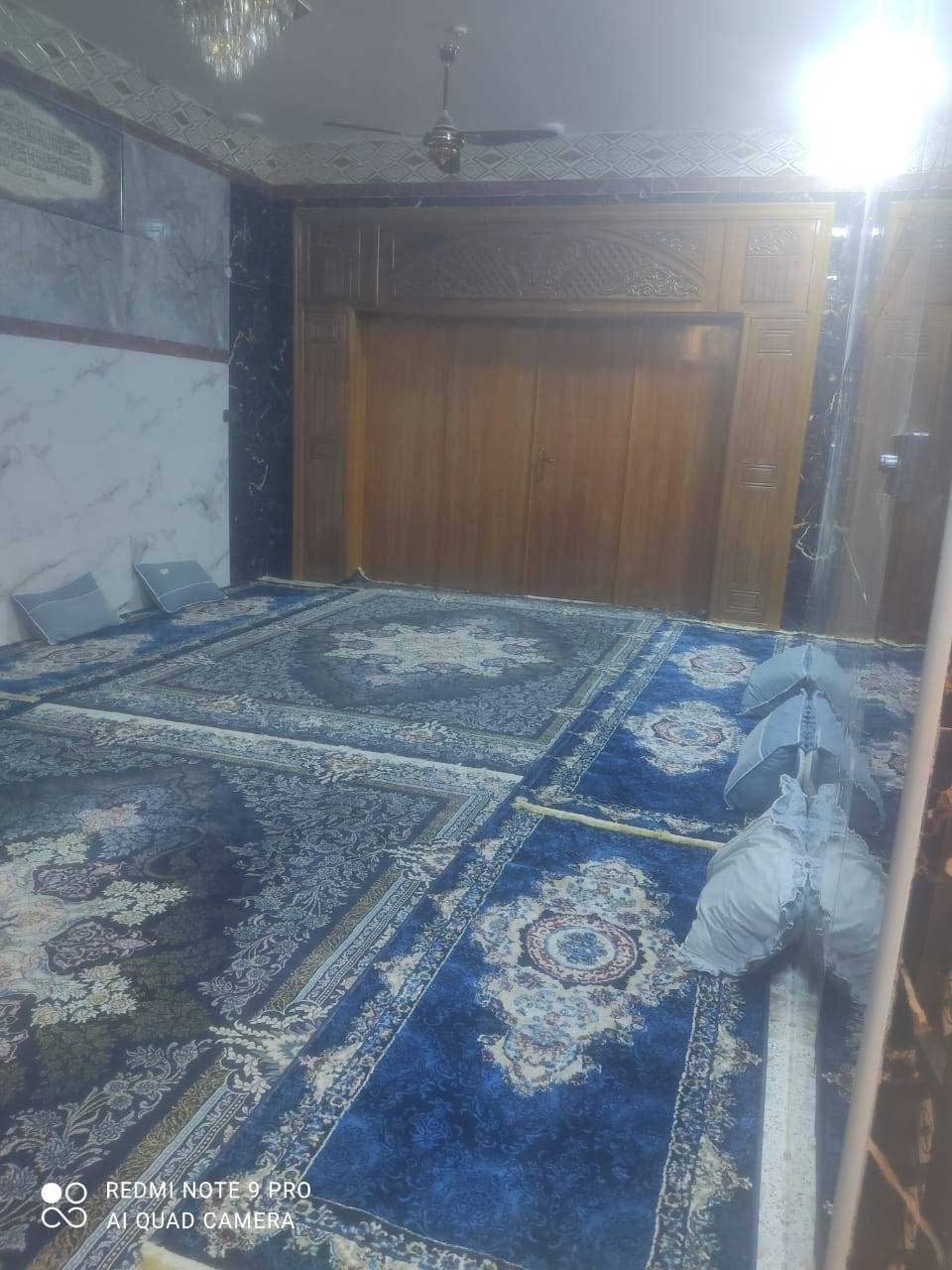 السلام عليكم 
ياالله بيت ٢٠٠م للبيع حي النصر شارع ٤٠ بناء حديث طابقين السعر ٣٦٠
٥ نوم+صاله+استقبال+صحيات فوك وجوه وبره+كل البيت مرمى سيراميك+وبورسلين+اي بي مجال+اذا مراوس يرهم
اي استفسار اتواصل على الارقم التالي***********
