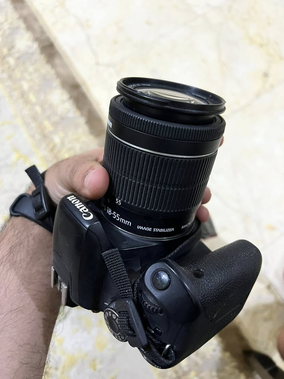 D800للبيع نضيفه جداً  السعر 450 وبيها مجال
***********
