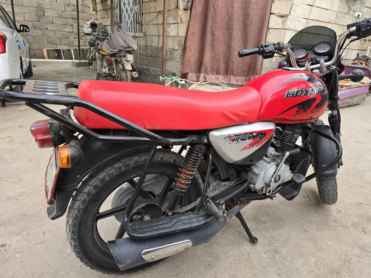 مساء الخير
بوكسر فحل هندي مديل 22 طالعه 23 رقم بصرة وسنويه تحويل ثاني يوم دراجه مبدل بيه بستم من شركه شرط بلاد ودراجه مامغسوله ولا مشتغله دلفري نهائين مال بيت 
السعر مليونين 2 وشراي يخابر 
العنوان شط العرب 
***********
