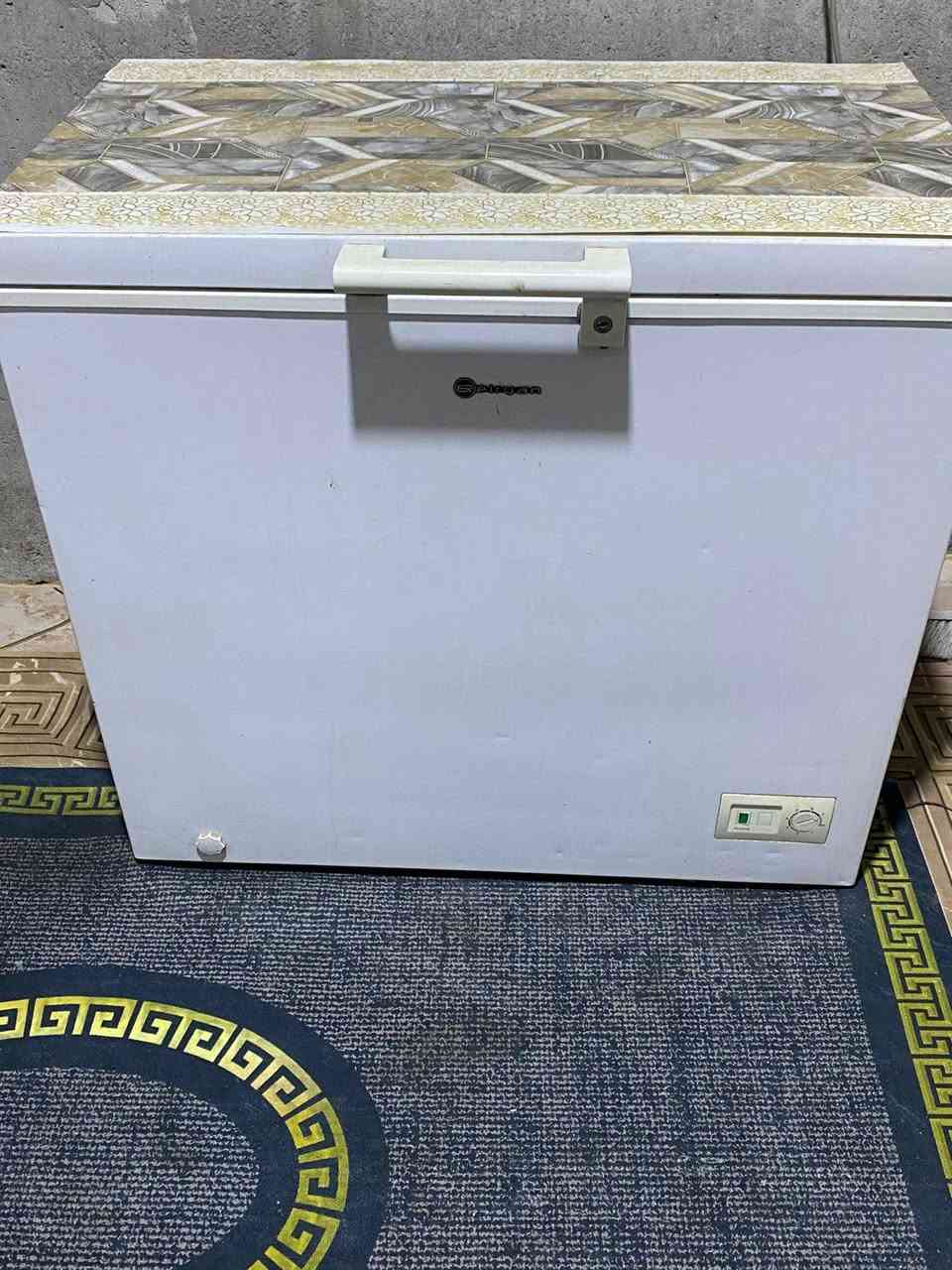 مجمده 12 قدم شرط التجميد  ضمان 3 ايام ما تعجبك رجعها نضافتها ٨٠ بل ميه عنوان ابي الخصيب محيله  هاتف *********** وانتساب
