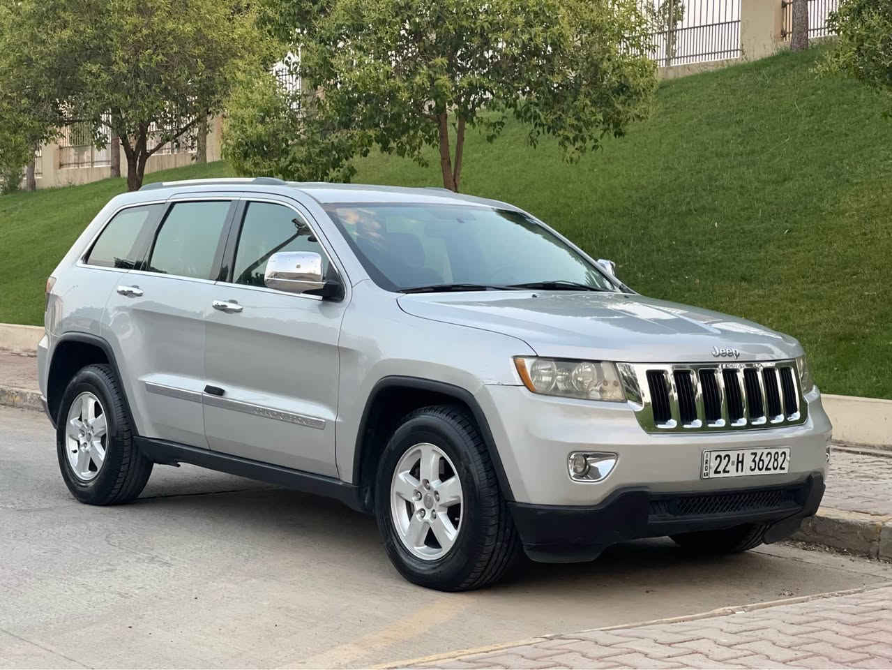 Jeep Laredo 2011
سعری ١٣٢ گەڵاو معامەلە 
مواسەفات
شەغال 
درگا بەسمە
کوشن کارەبا 
ئاوێنە هیتەر
ئاوێنە فۆتۆ 
سوکان ڤۆلیۆم
 تەحدید سورعە 
شاشە ئایپاد 
کامێرا 
حاسە 
٣ پارچەی بۆیاخە بێ ناوگرتن 
گێڕوو مەکینە بەشەرت نەکراوەتەوە
تەبریدو گەرمی بەشەرت 
سەنەوی ڕەقەمی تازەیە 

سەیارەکە لە سلێمانیە 

ژمارەی موبایل *********** السليمانية, العراق

