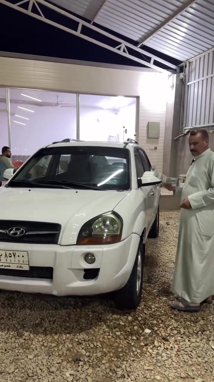 توسان 2009 خليجي 
السعر :- 115 وبيها مجال 
هـ:- ***********
العنوان:- 📍 حلة وردية خارج
@أبرز المعجبين
