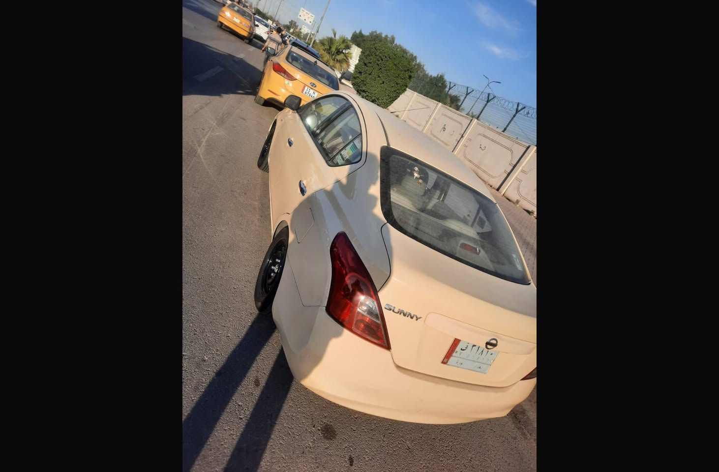 السلام عليكم سني موديل ١٤ شركه عامه مكفوله كفاله عامه عده شبر صبغ بلنيد السعر 75 قفل هاتف *********** مكان بغداد الجديده
