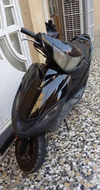 دراجه ماكس ١٤٠ للبيع مجفته السعر ٣٥٠ وبيه مجال  عنواني بغداد الزعفراني...