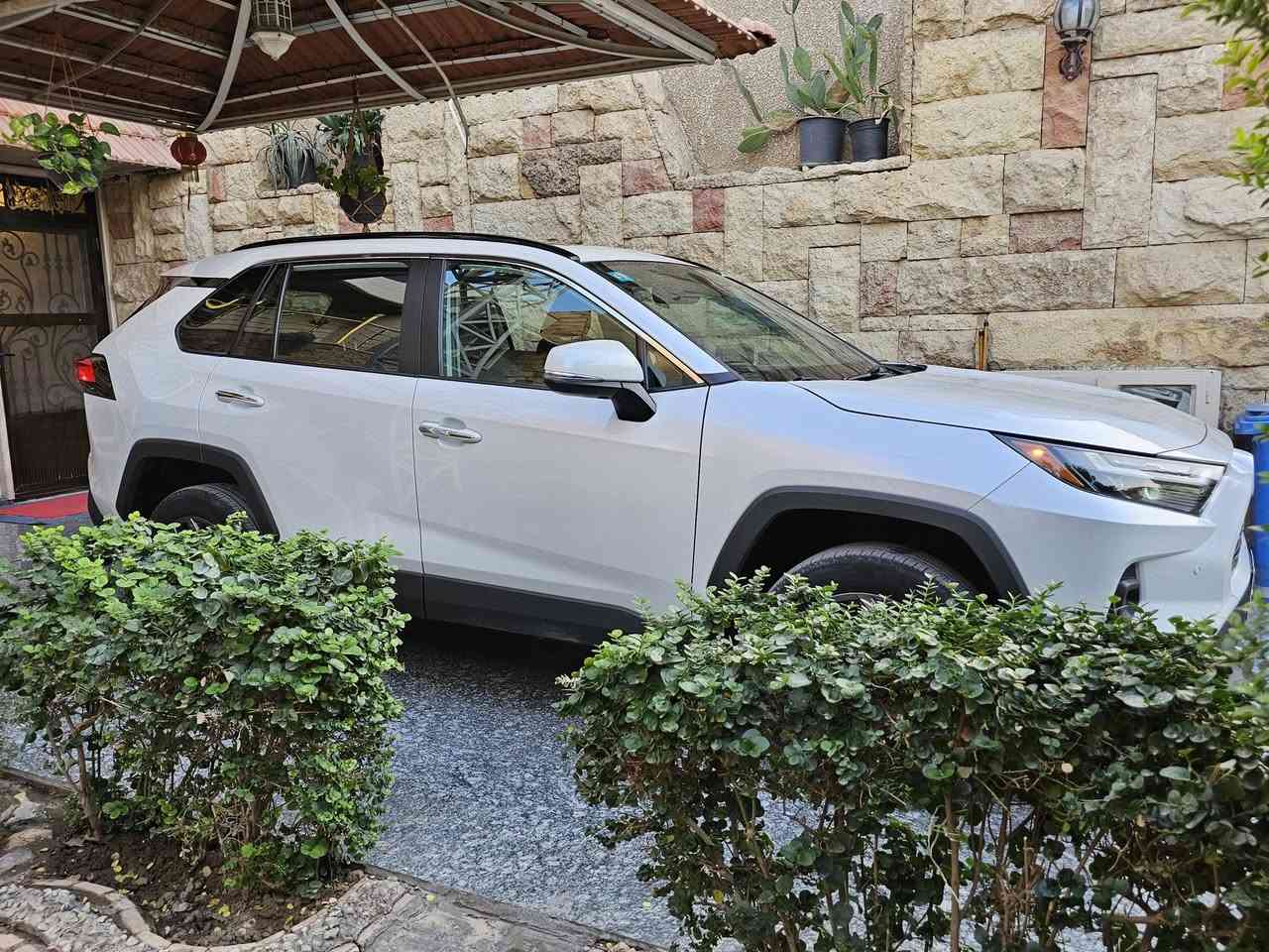 تويوتا راف فور لمتد 24🔥هايبرد وارد امريكي
راف فور هايبرد وبانزين موديل 24..لمتد ..يعني كشنات 2 كهرياء .. وكشنات تدفئه وتبريد .. حساسات رادارات.. مانع تصادم .. سماعات jbl.. شاشه كبيره اشاير بالمري +نقط عمياء ..سياره لمتد يعني فول مواصفات 

سياره جديده وترقيم جديد ..ممستعمله بالعراق

صور الحادث ورقم الشاصي موجود بالصور .. واي استفسار هاي الارقام وتدللون

*********** الاسيا بي واتساب 

***********

مكاني بغداد زيونه  

السعر 280$ ورقه

وبالخير انشالله
