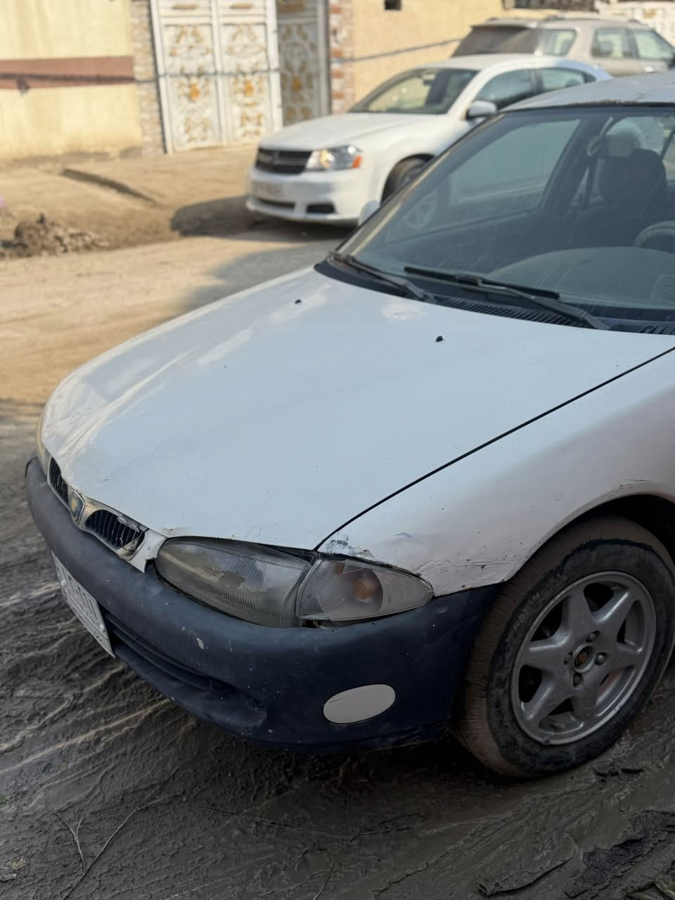 السلام عليكم ورحمة الله
بروتون 2004 كير اتوماتيك رقم بابل الماني 
السيارة مامصبوغة ابلادية يراد ترتيب الها 
السعر 27 ورقة 
***********
